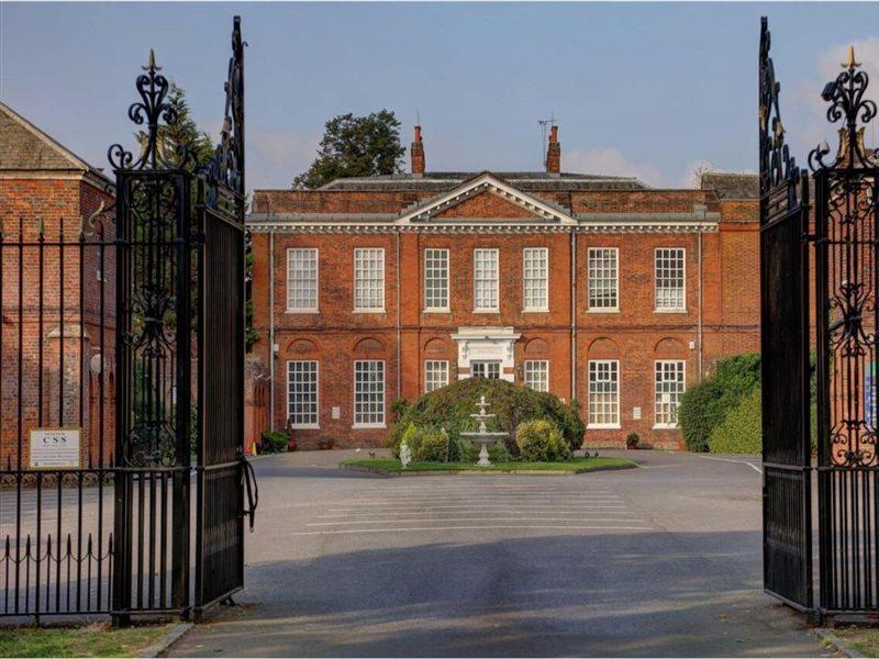 Baylis House Hotel Slough Exterior foto